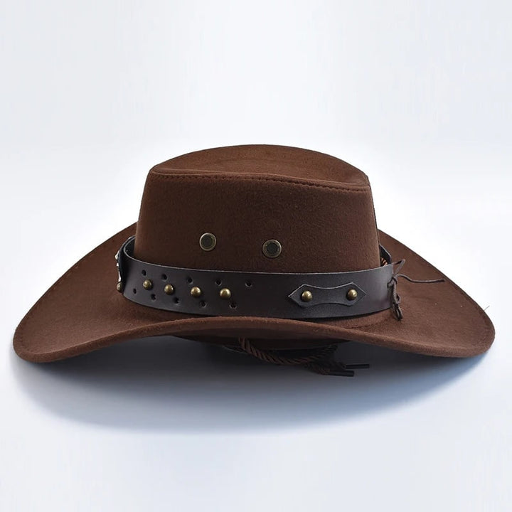 Cappello uomo in finta pelle scamosciata marrone, stile cowboy, con tesa larga e dettagli borchiati.