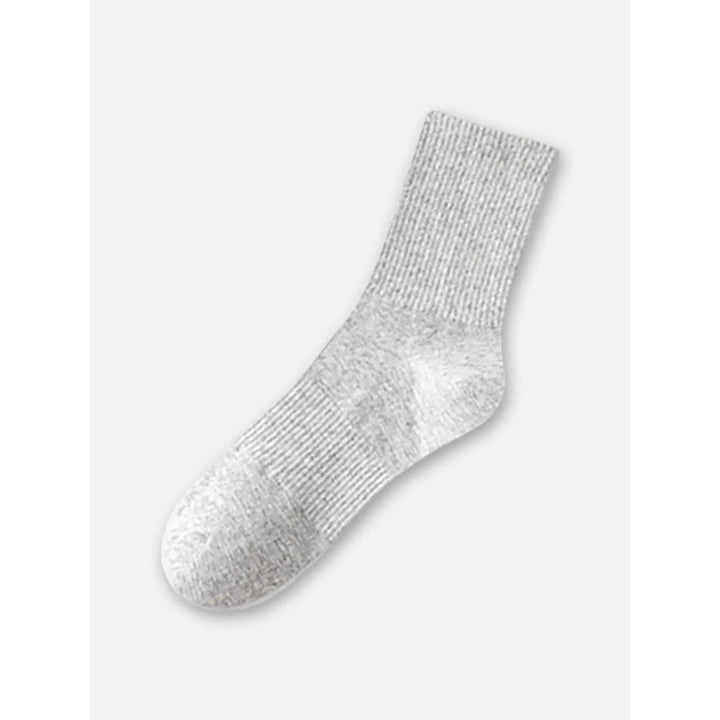 Accessori uomo: calzini al polpaccio con supporto arco, traspiranti, perfetti per comfort sportivo e look casual.