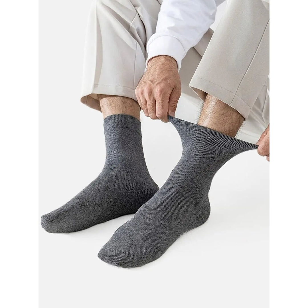 Calzini crew da uomo, 5 paia, ideali per comfort e stile casual.
