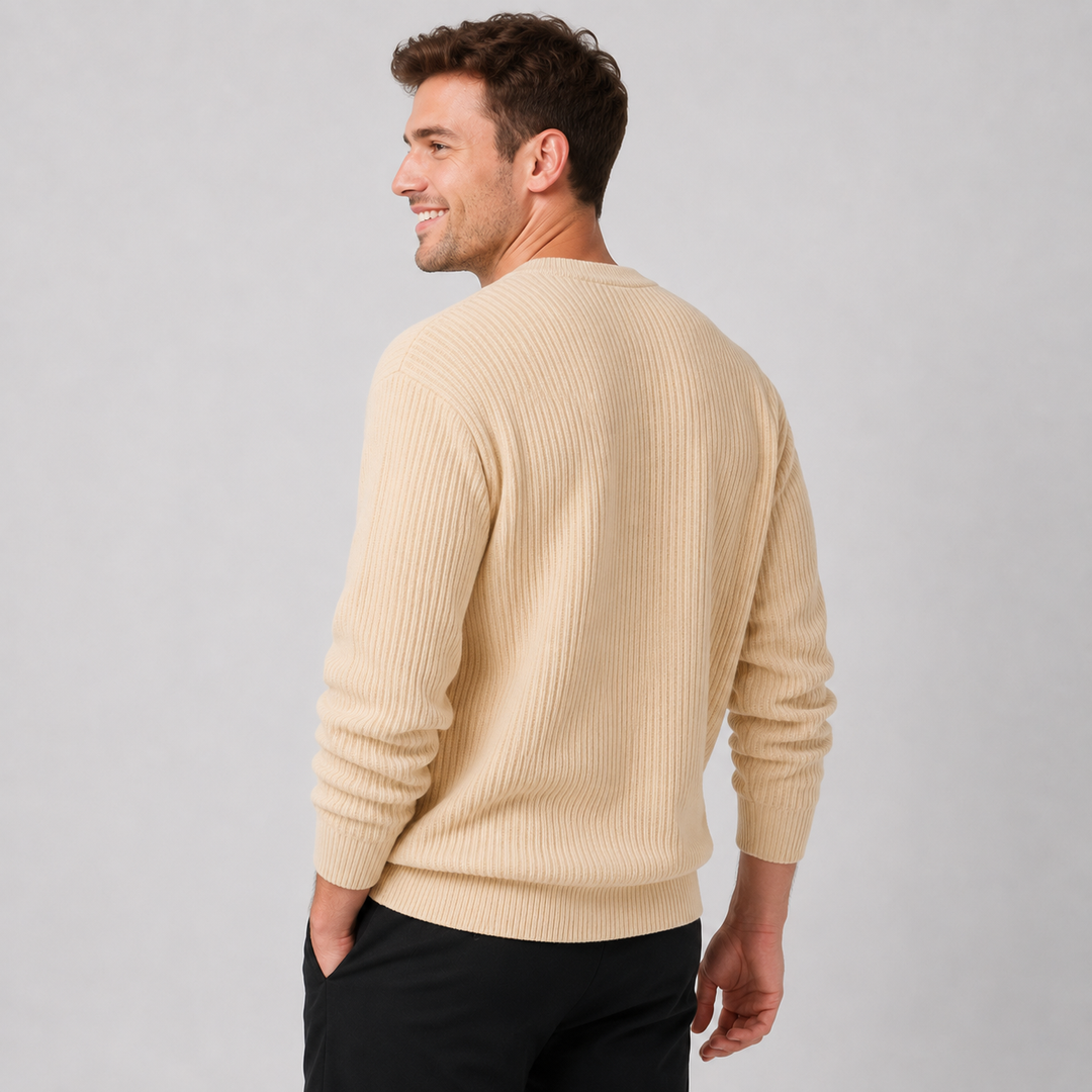 Maglione da uomo autunnale, girocollo, vestibilità morbida, versatile per occasioni casual e momenti di relax.