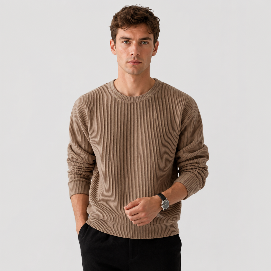 Pullover maschile girocollo autunnale, vestibilità comoda, per un look casual-elegante e massimo relax.