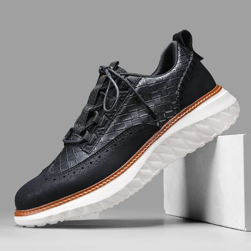 Moderne sneakers uomo casual chic, calzature versatili con dettagli brogue e intrecciati per l'ufficio.