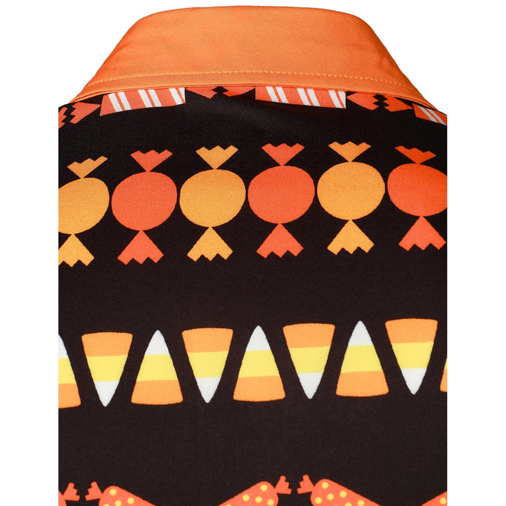 Camicia Halloween uomo, design con ragnatele bianche e caramelle candy corn. Perfetta per feste in maschera.