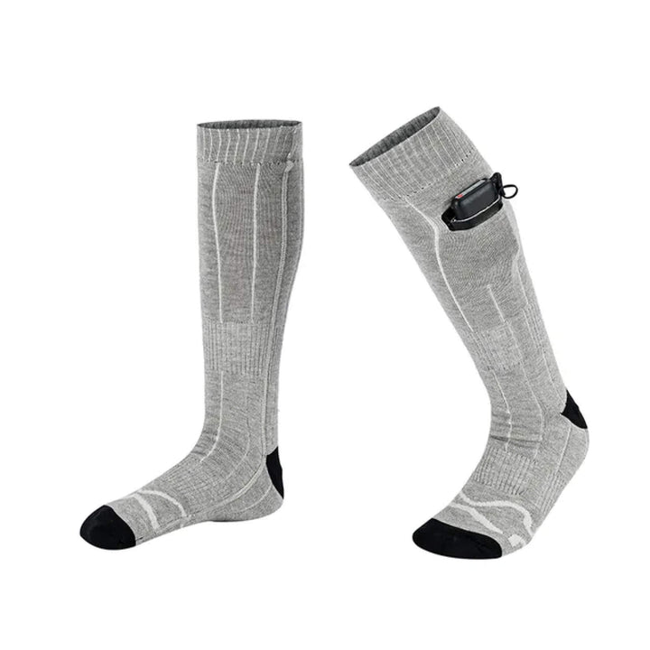 Proteggi i piedi dal freddo con queste calze riscaldate da uomo, perfette per lunghe giornate invernali.