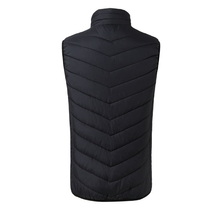 Elegante gilet riscaldato uomo senza maniche, stile casual e calore per affrontare il freddo invernale.