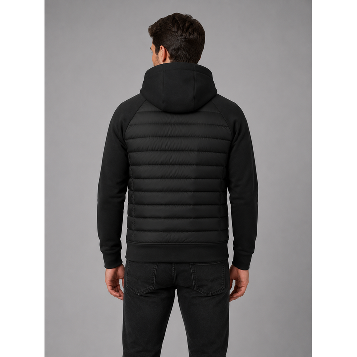 Dettaglio giacca piumino ibrida uomo leggera con cappuccio e zip intera, perfetta per l'outdoors.