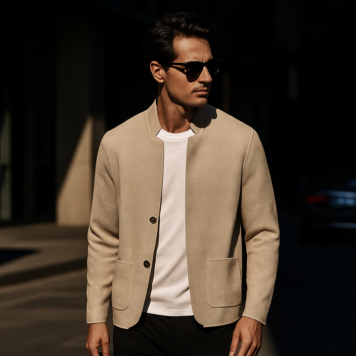 Cardigan uomo autunnale/primaverile, collo rialzato, chiusura a bottoni. Disponibile in nero, grigio, kaki.