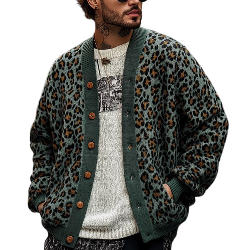 Comodo cardigan da uomo a scollo a V con stampa animalier, ideale per abbigliamento versatile.