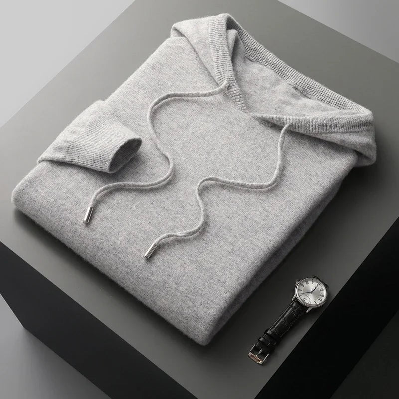 Pullover felpa uomo con cappuccio, stile casual per comfort elevato e look versatile in ogni situazione.