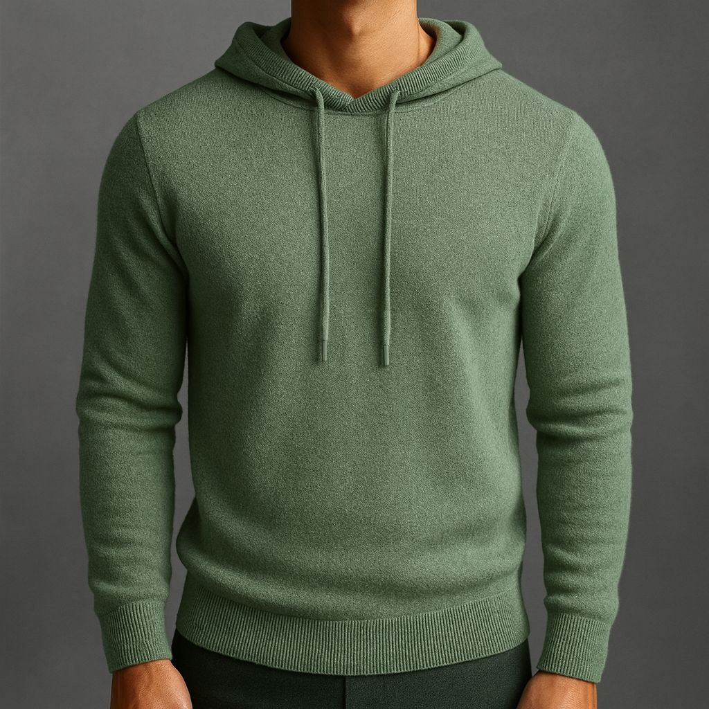 Felpa uomo con cappuccio, tessuto morbido e confortevole, stile pullover per look casual moderni.