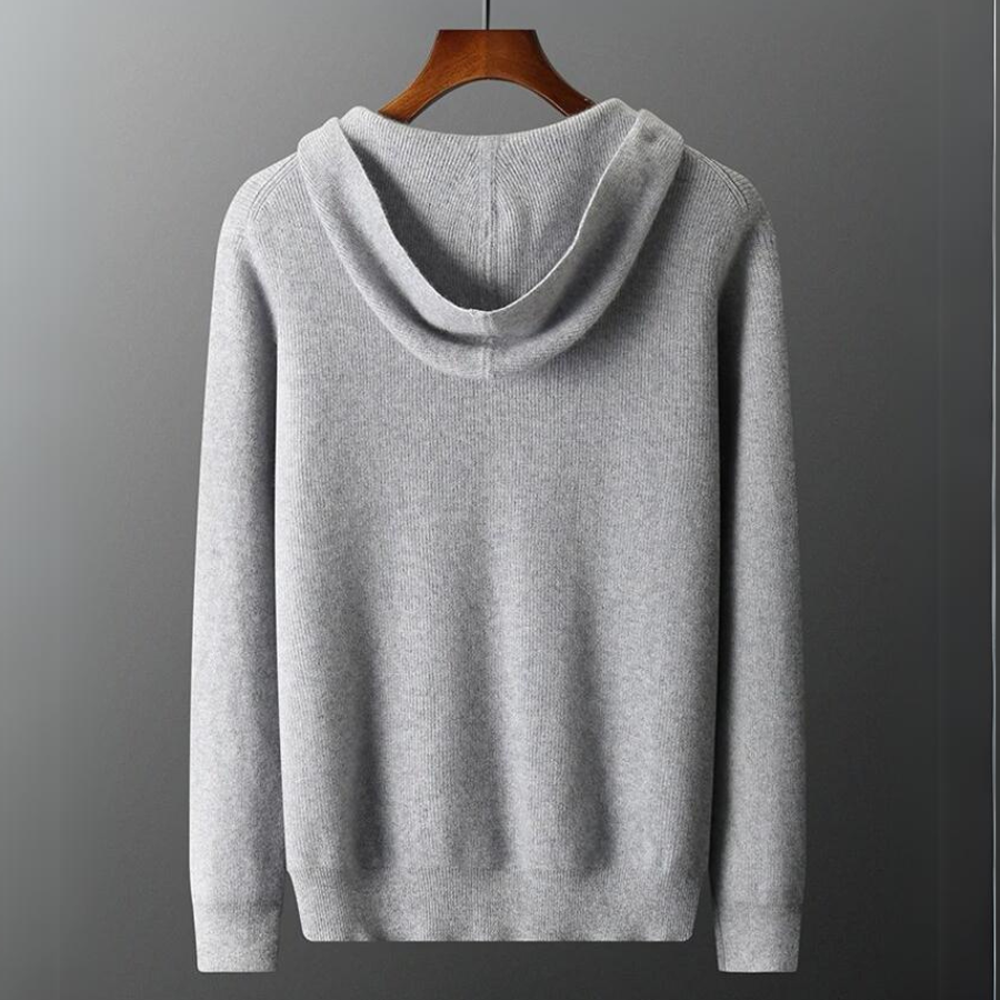 Felpa con cappuccio uomo blu scuro, versatile con zip e polsini a costine. Ideale per abbigliamento invernale casual.
