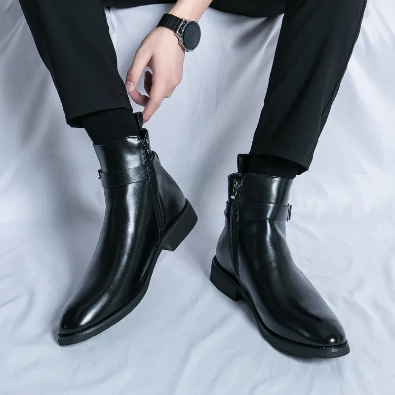 Stivali uomo autunno/inverno, con cerniera laterale e fibbia, per un look sempre alla moda.