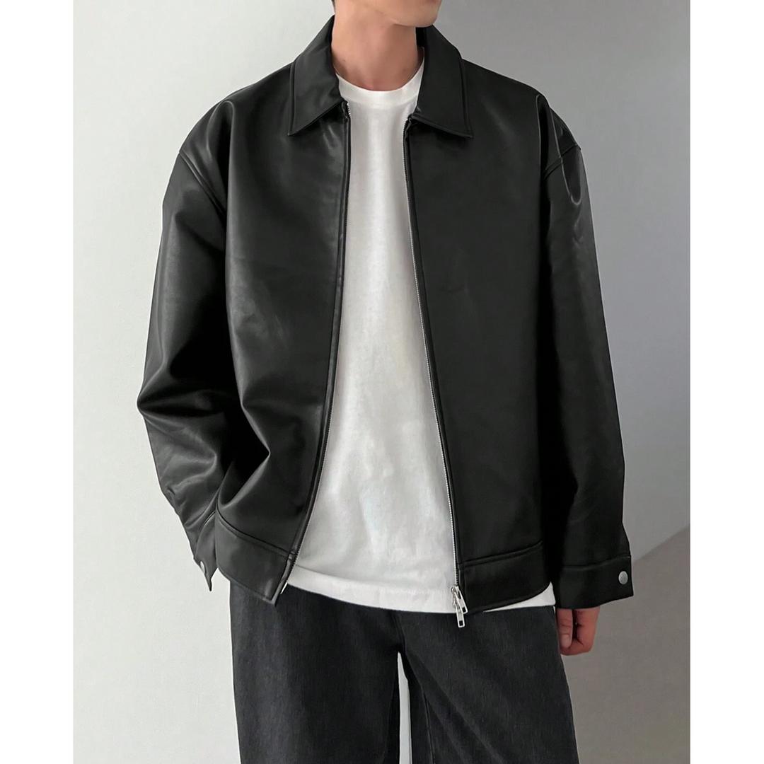 Capo versatile uomo: giacca con cerniera completa e colletto a punta. Ideale per abbigliamento maschile moderno.