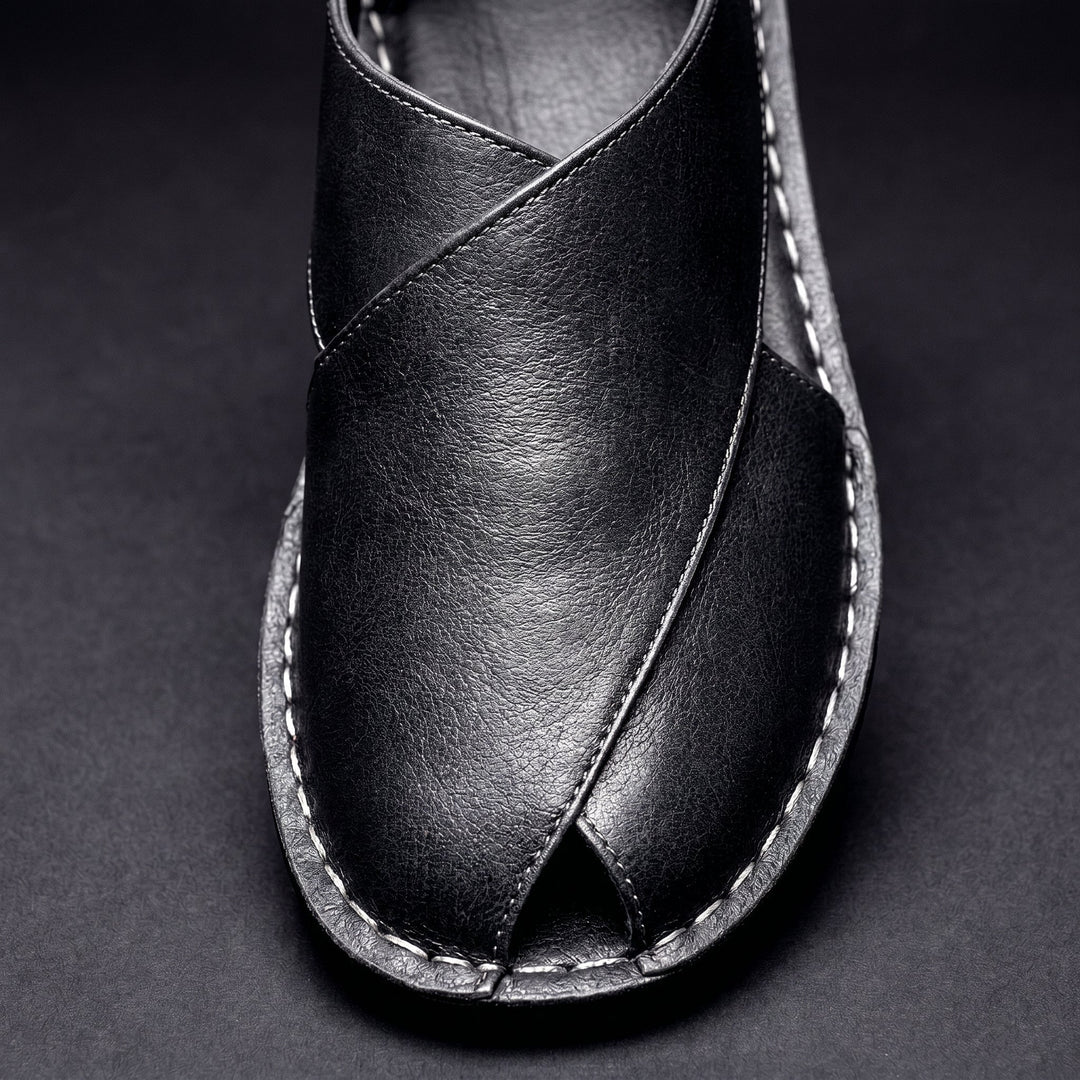 Sandali Peshawari da uomo, slip-on per massimo comfort, calzature estive ideali per ogni giorno.