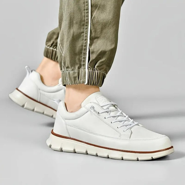Scarpe casual uomo allacciate, sneakers comode e versatili per il tempo libero e il quotidiano.