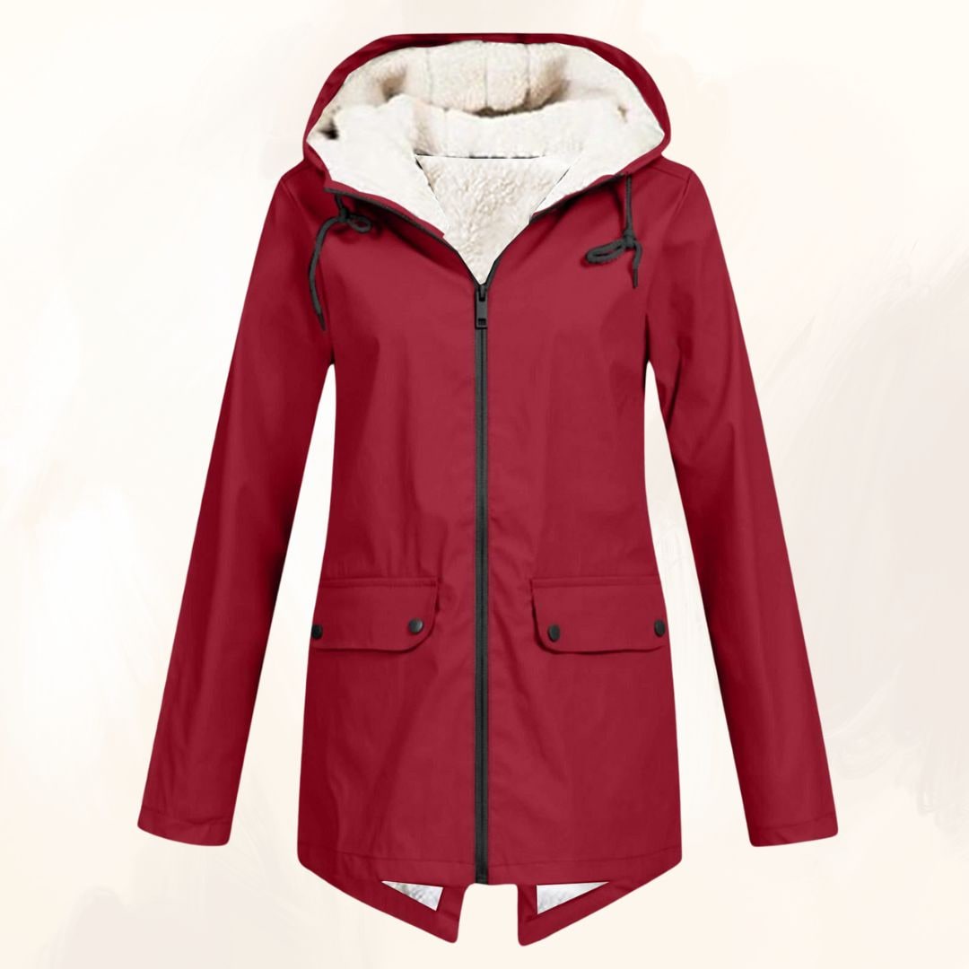 Comfortevole giacca uomo impermeabile con fodera calda, ideale per inverno e giornate fredde.