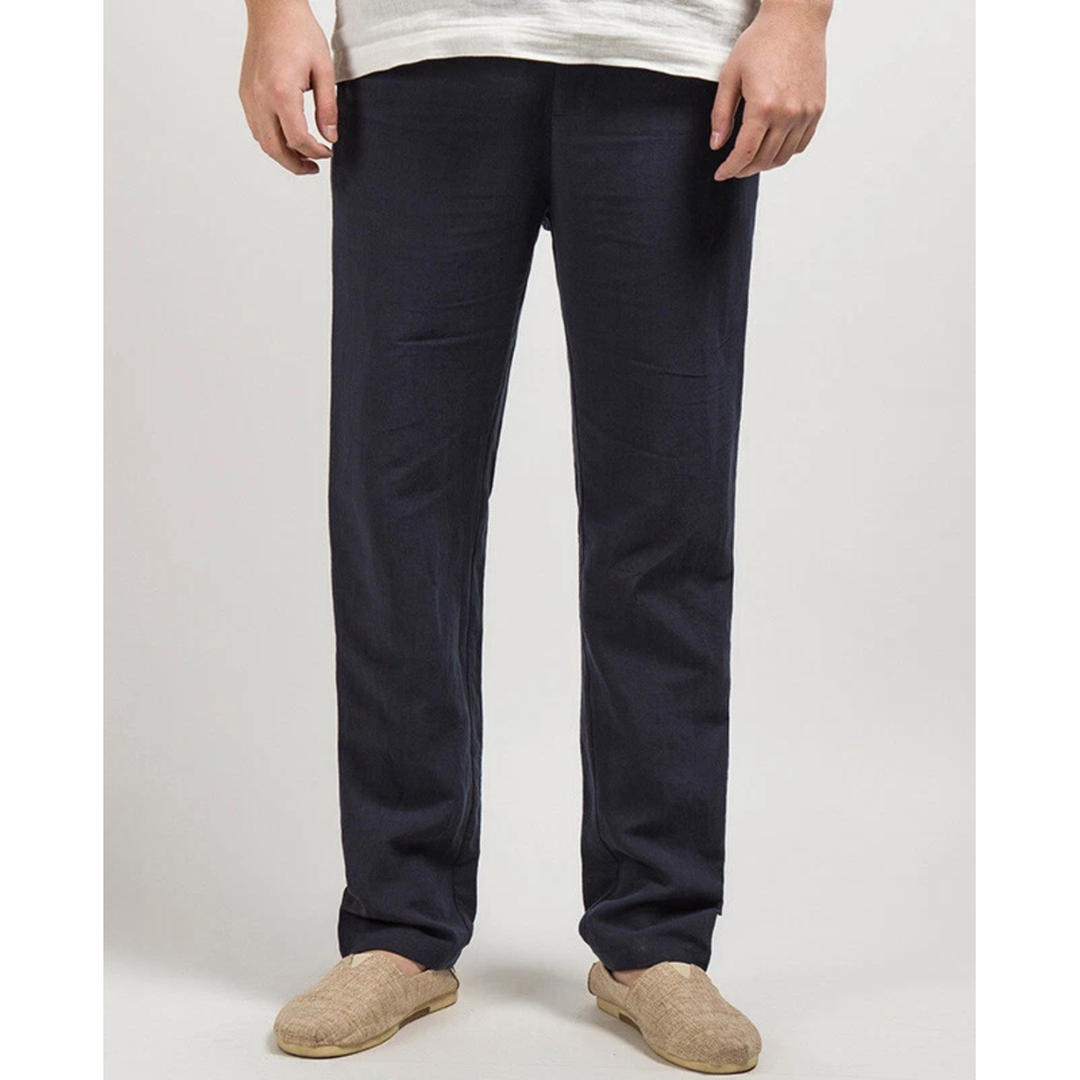 Pantaloni uomo per l'estate, vestibilità rilassata, gamba dritta. Ideali per viaggio e spiaggia.