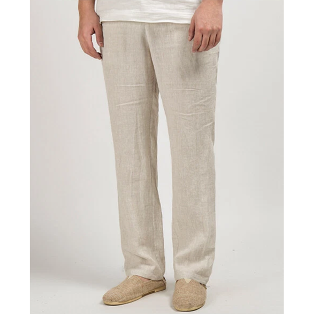 Pantaloni uomo estivi con vestibilità rilassata e gamba dritta, versatili per ogni occasione.