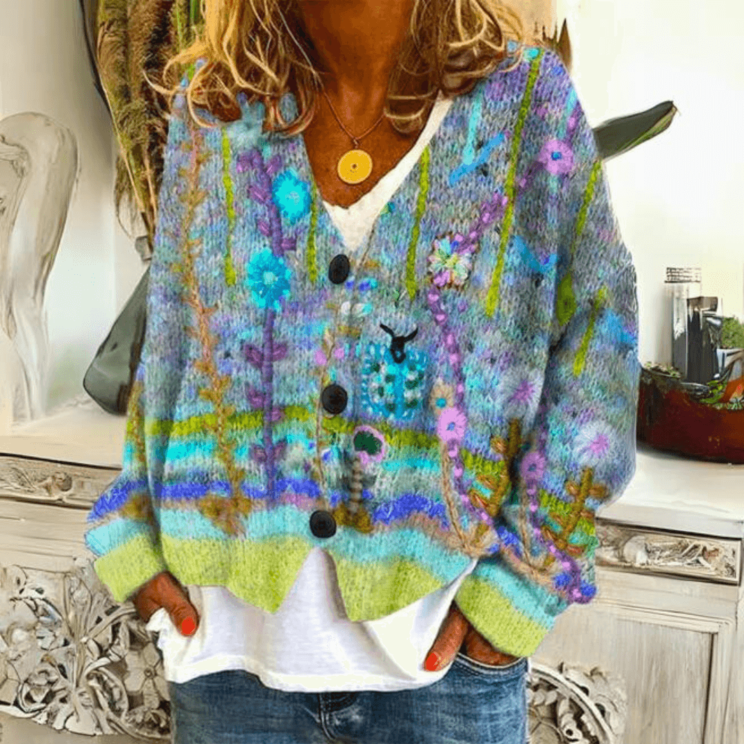 Cardigan uomo oversize ricamato floreale. Stile unico e comodo per look casual chic in autunno/inverno.