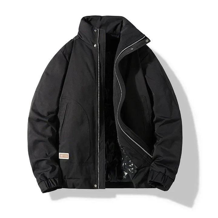Elegante giacca uomo bomber imbottita leggera, ideale come capospalla invernale per comfort maschile.