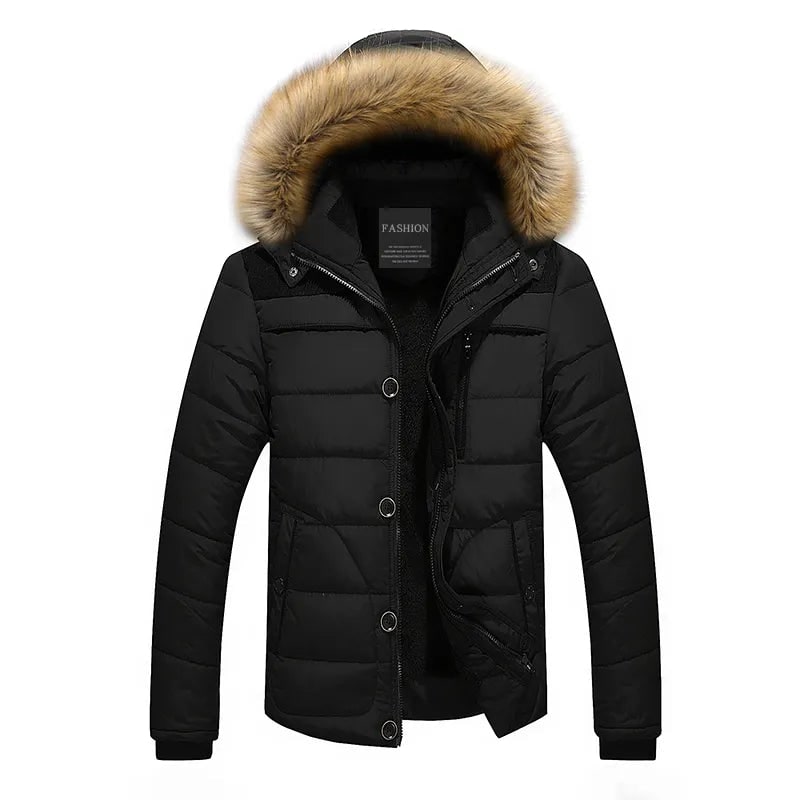 Giacca piumino uomo trapuntata con cappuccio, ideale per l'inverno. Calda e alla moda.