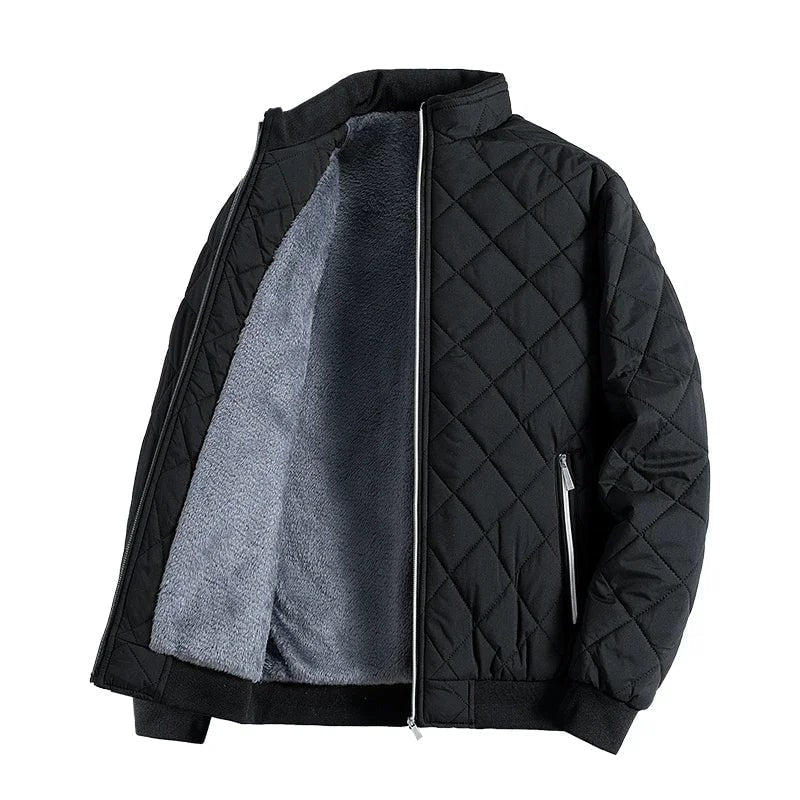 Giacca uomo trapuntata stile bomber, con collo alto per un look moderno e protezione dal freddo autunnale.