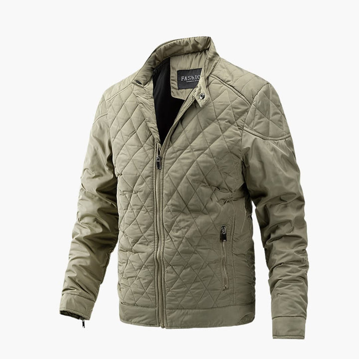Giacca uomo collo alto trapuntata, design a rombi. Un classico moderno, comodo e stiloso per ogni occasione.