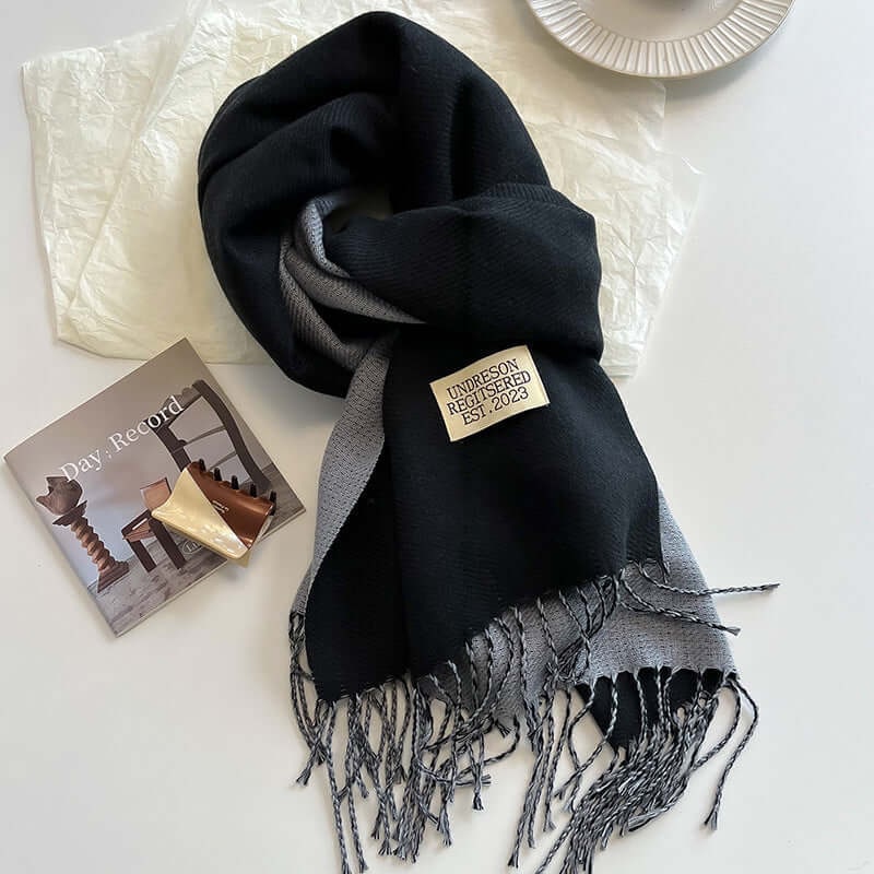Sciarpa uomo invernale bicolore con frange, reversibile, un tocco di colore e stile al tuo guardaroba.