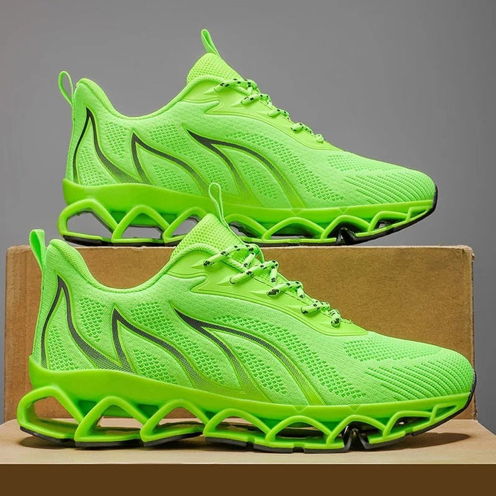 Scarpe da corsa uomo traspiranti, con ammortizzazione avanzata per comfort e supporto durante allenamento.
