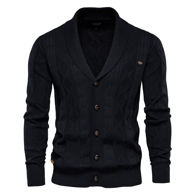 Cardigan uomo: texture maglia a trecce. Maglieria sofisticata e calda per l'autunno inverno.