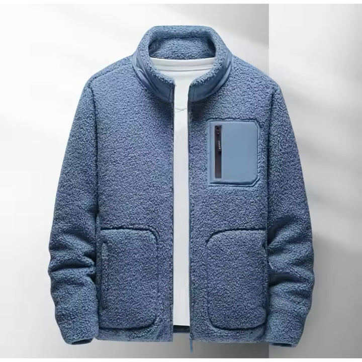 Giacca sherpa da uomo con vestibilità comoda, zip e tasca, offre calore e comfort per le fresche giornate invernali.