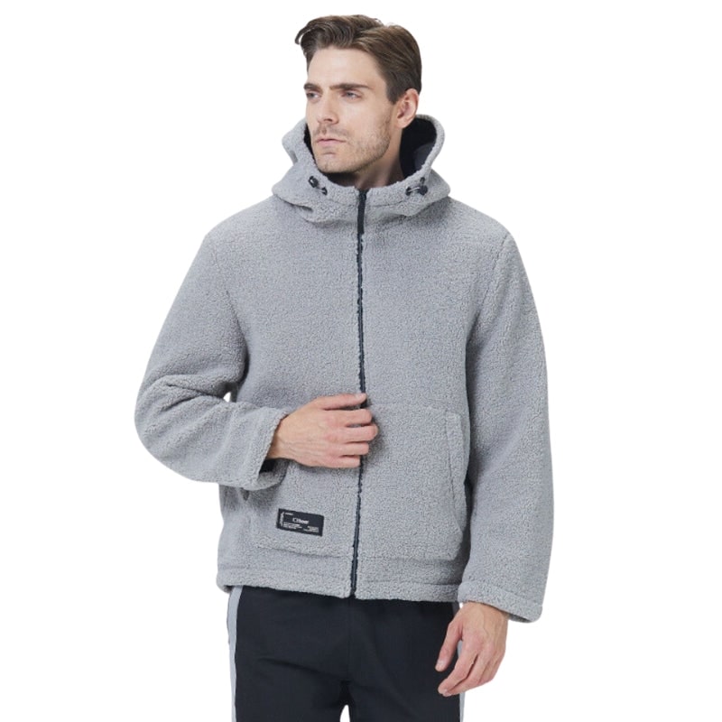 Giacca con cappuccio e zip per uomo, comoda e calda. Ideale per uno stile casual e rilassato in autunno/inverno.