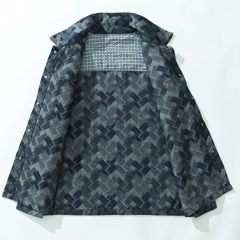 Giacca camicia uomo versatile, unisce lo stile di una camicia alla praticità di un giubbino casual blu.