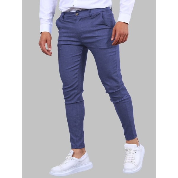 Pantaloni uomo slim fit elasticizzati, modello chino per un outfit contemporaneo e versatile con massimo comfort.