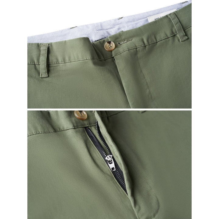 Chino uomo slim fit affusolati, il capo essenziale per un guardaroba moderno e funzionale.