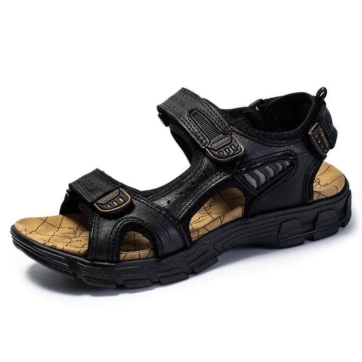 Sandali sportivi uomo regolabili con strappi, ideali per comfort duraturo e passeggiate estive.