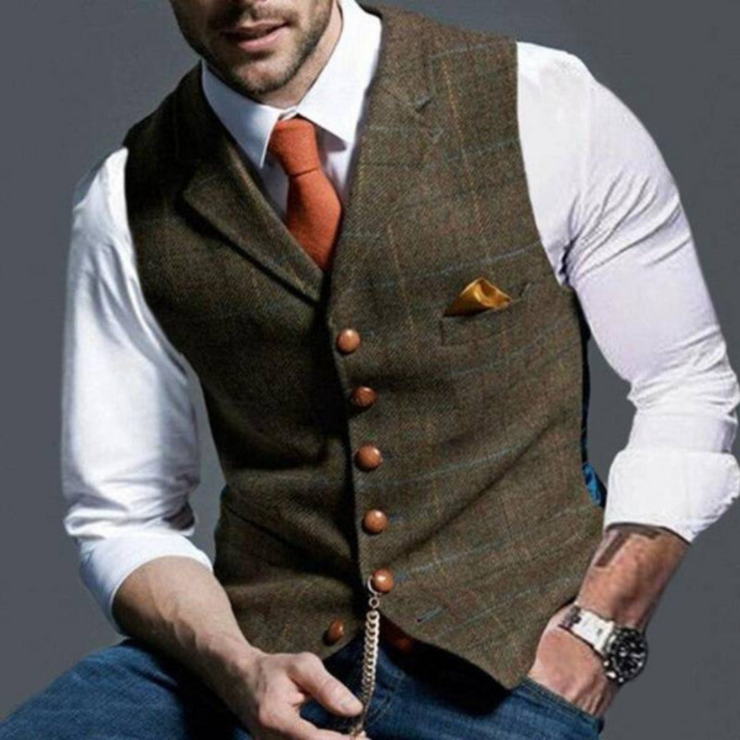 Gilet da abito uomo elegante slim fit con motivo scozzese e revers intagliati. Perfetto per look formali.