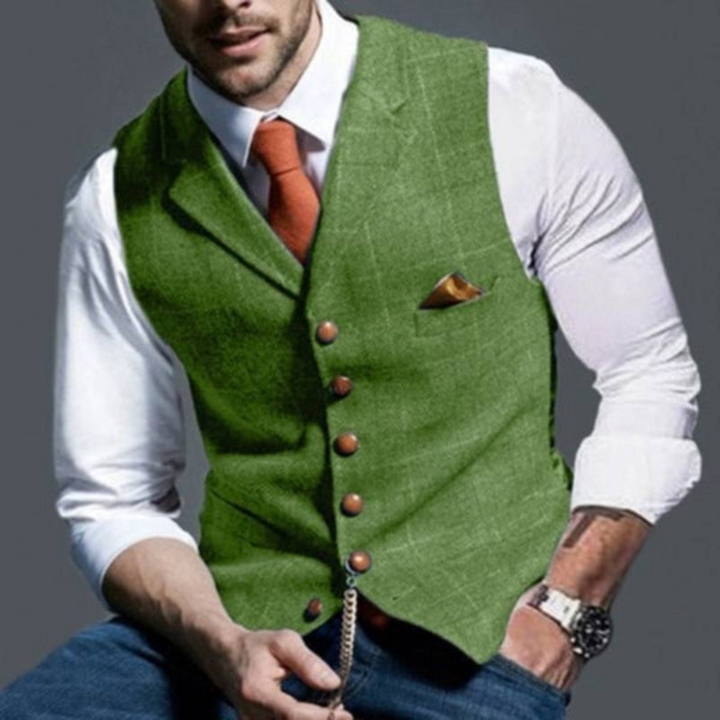 Gilet elegante uomo scozzese, ideale per abito formale o look smart casual. Un accessorio versatile per moda uomo.
