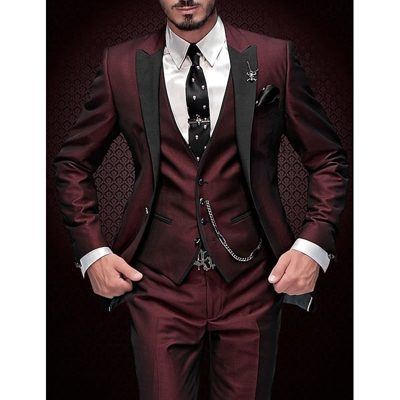Abito tre pezzi uomo slim fit blu scuro con gilet e revers a contrasto, perfetto per cerimonie ed eventi formali.