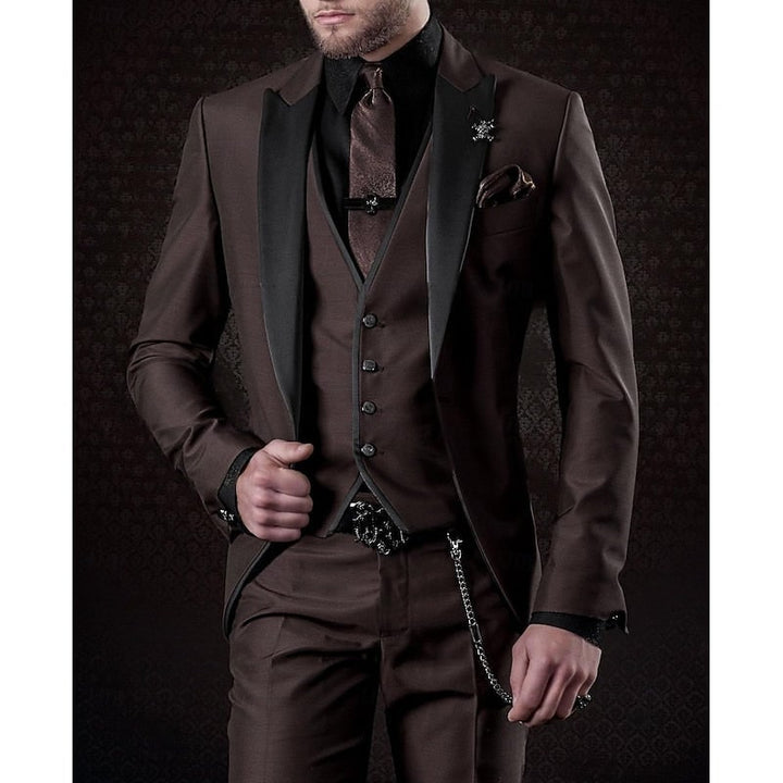 Gilet elegante di abito uomo tre pezzi slim fit, ideale per un look formale raffinato e completo da cerimonia.