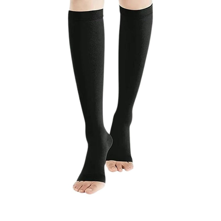 Calze uomo a compressione senza punta, perfette per vene varicose e benessere, con massimo comfort al piede.