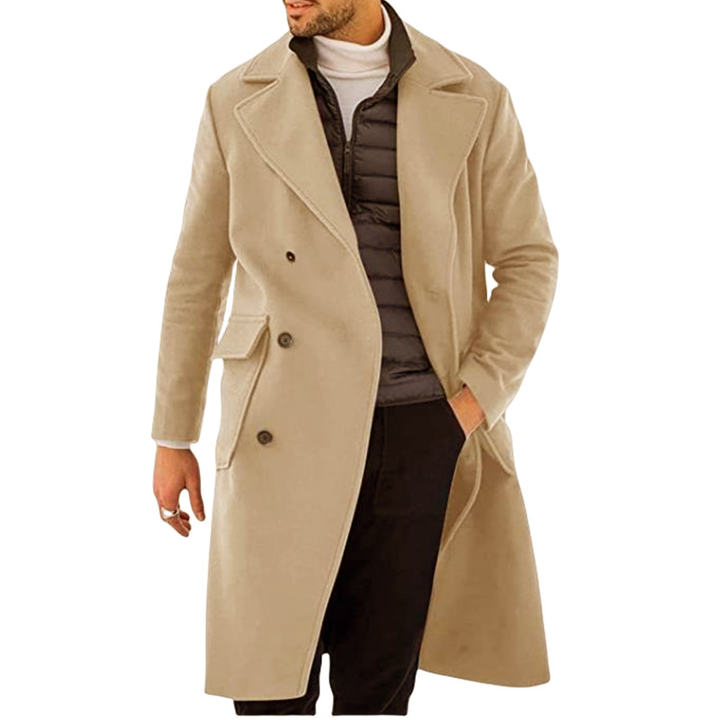 Cappotto uomo elegante doppiopetto invernale. Trench lungo con revers dentellati, perfetto per un look distinto e alla moda.