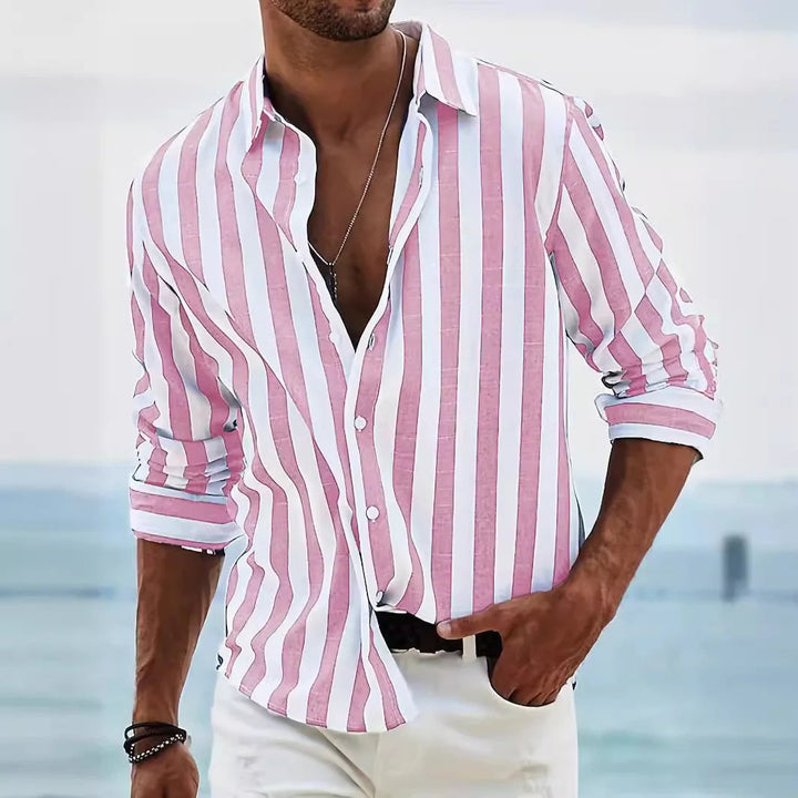 Camicia a bottoni uomo a righe verticali, manica lunga, vestibilità comoda. Ideale per il comfort disinvolto.