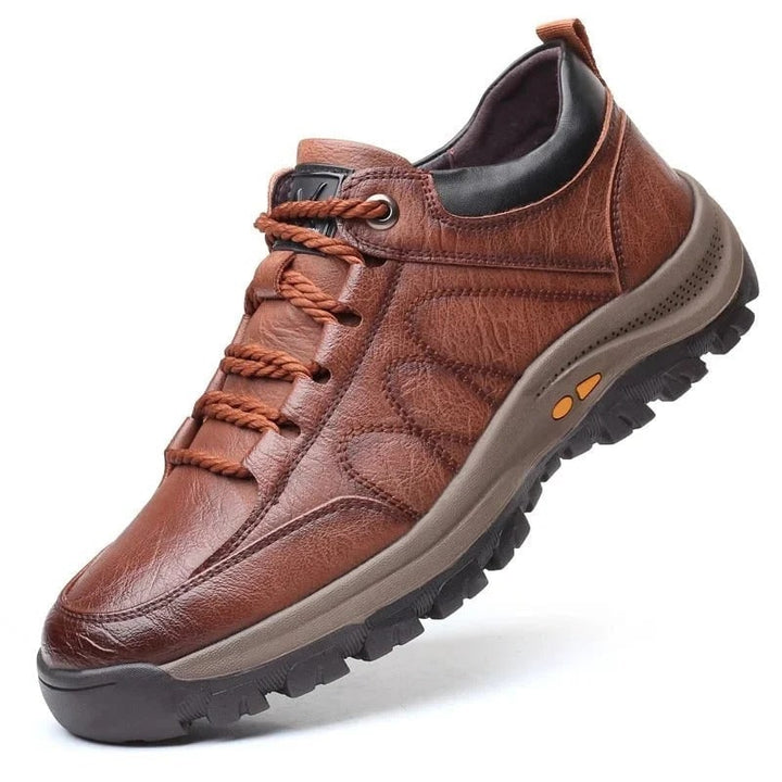 Calzature casual uomo resistenti, ideali per comfort robusto e stile versatile. Perfette per ogni giorno.