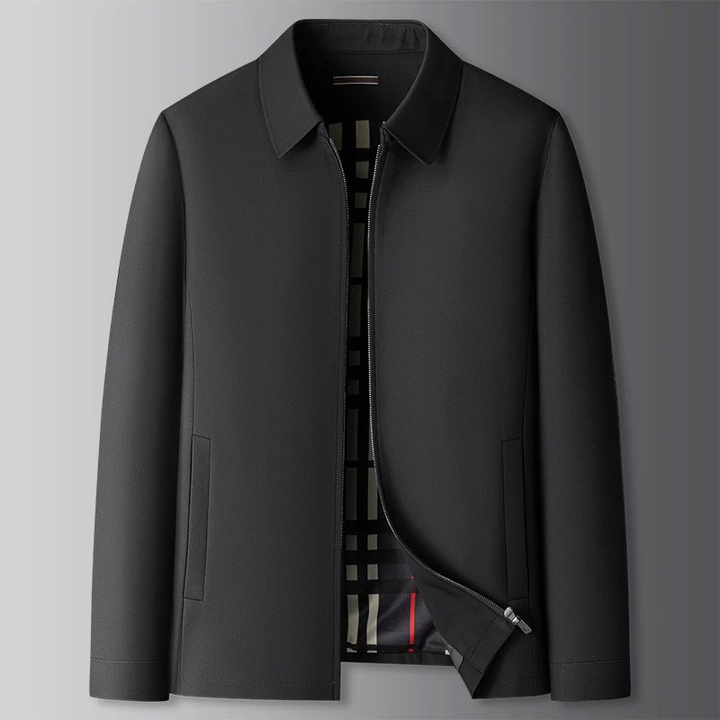 Giacca a vento uomo elegante con fodera a quadri, ideale per stile casual e moda maschile versatile.