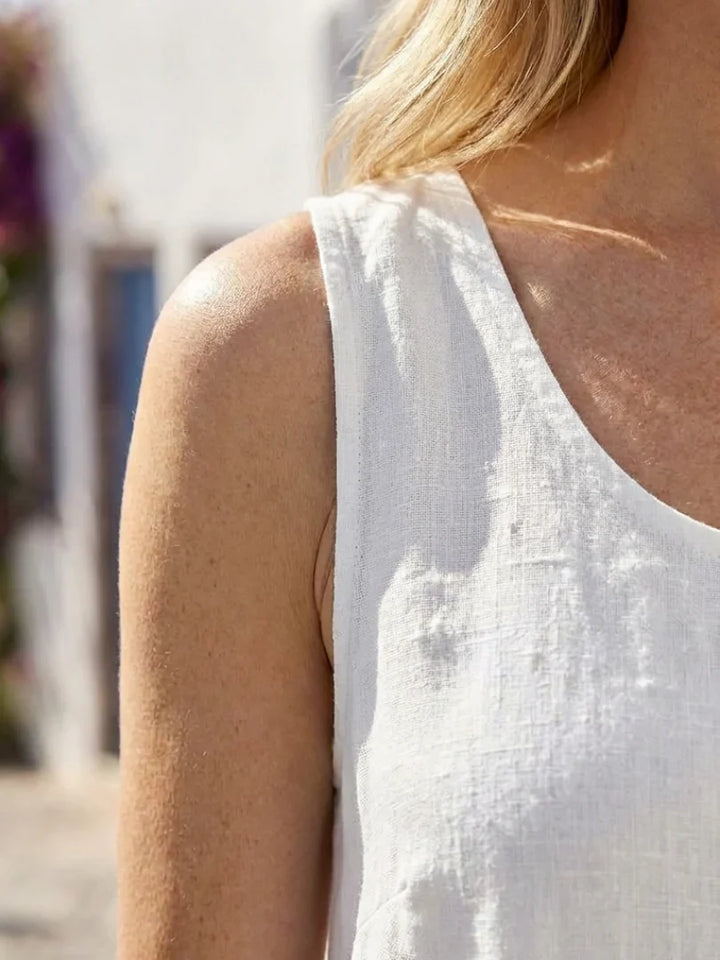 Vestito maxi donna elegante e casual. Senza maniche, scollo rotondo, abito lungo estivo per moda femminile.