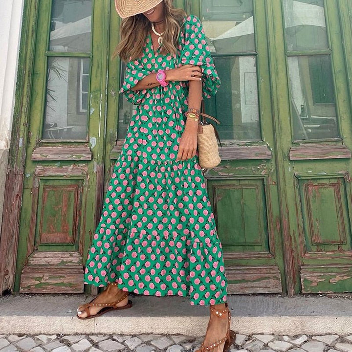 Abito lungo donna estivo verde blu fluido, ideale per look freschi e rilassati. Abbigliamento moda mare e vacanze.