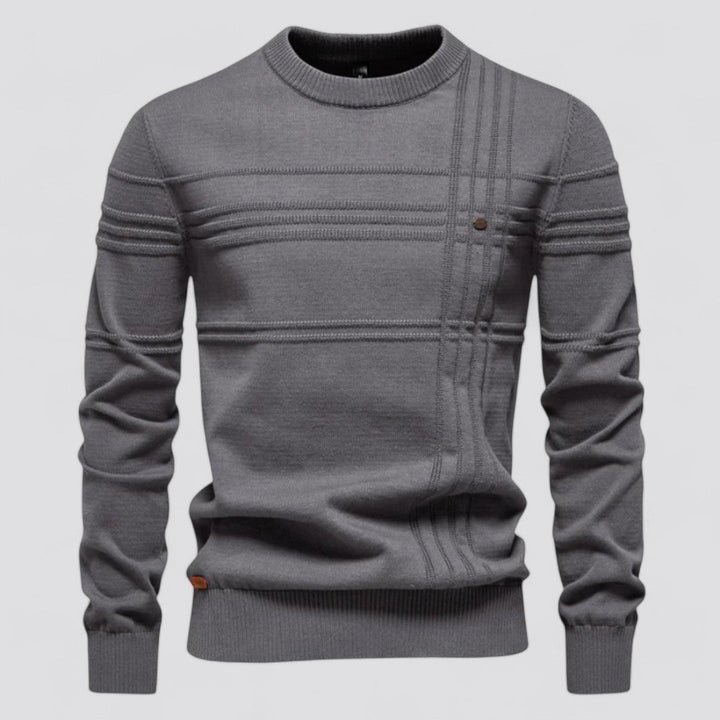 Capo essenziale: maglione uomo in maglieria, per un look autunnale versatile.