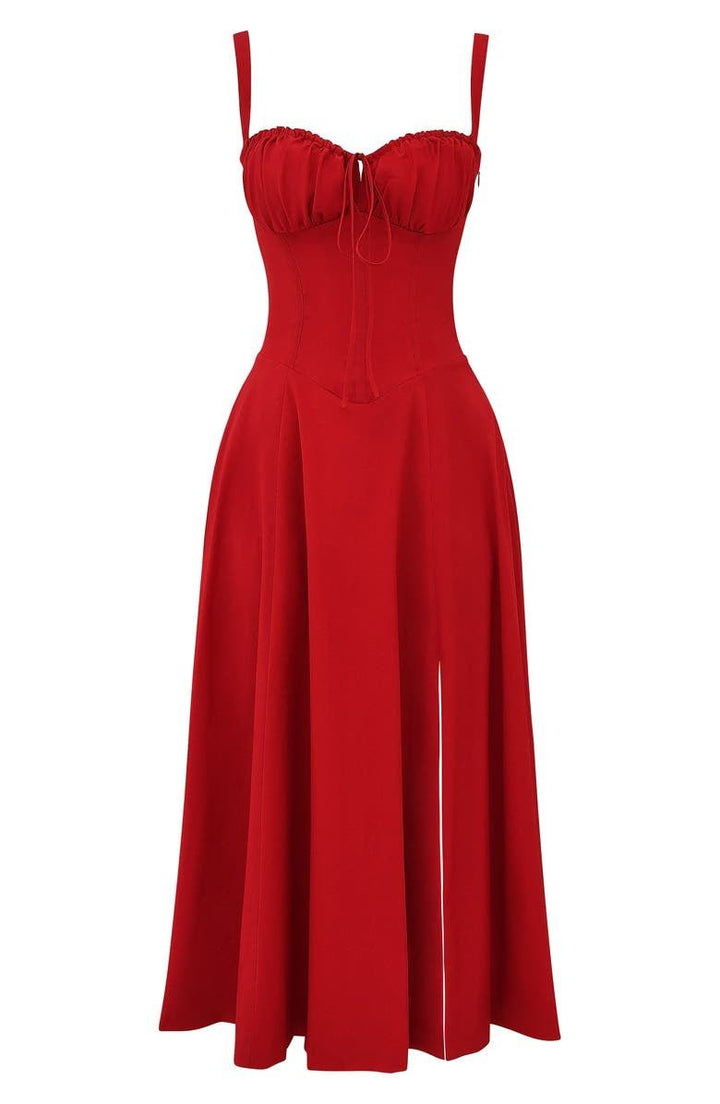Dettaglio gonna fluida di abito midi donna elegante. Vestito versatile per primavera ed estate.