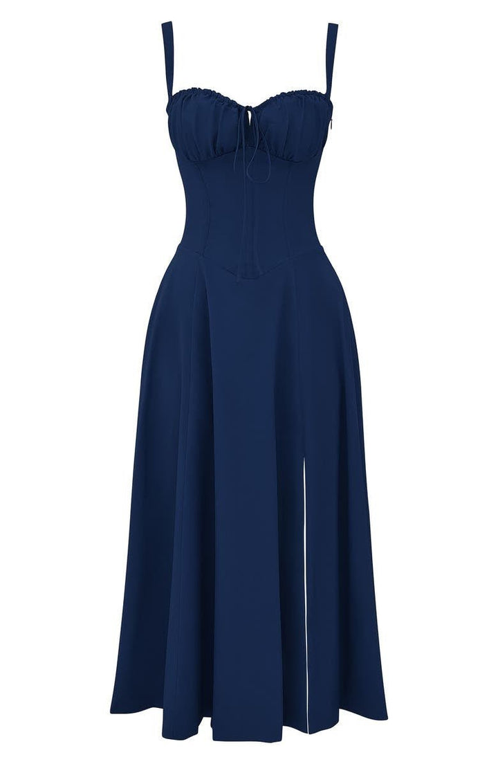 Abito da sera midi donna, corpetto elegante e gonna fluida. Look perfetto per eventi speciali.